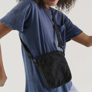 BAGGU Sport Crossbody Bag - Black